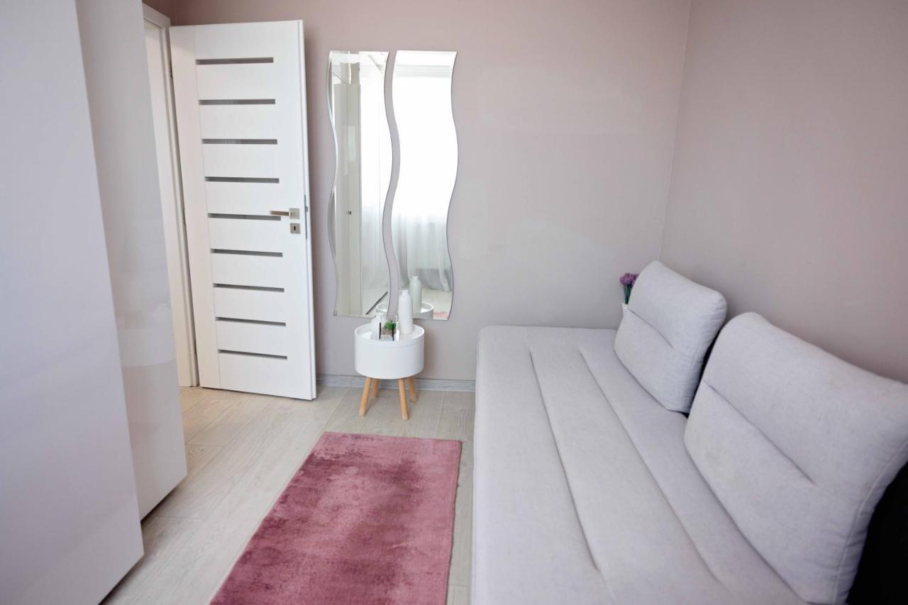 Joyful Apartment Timişoara Extérieur photo