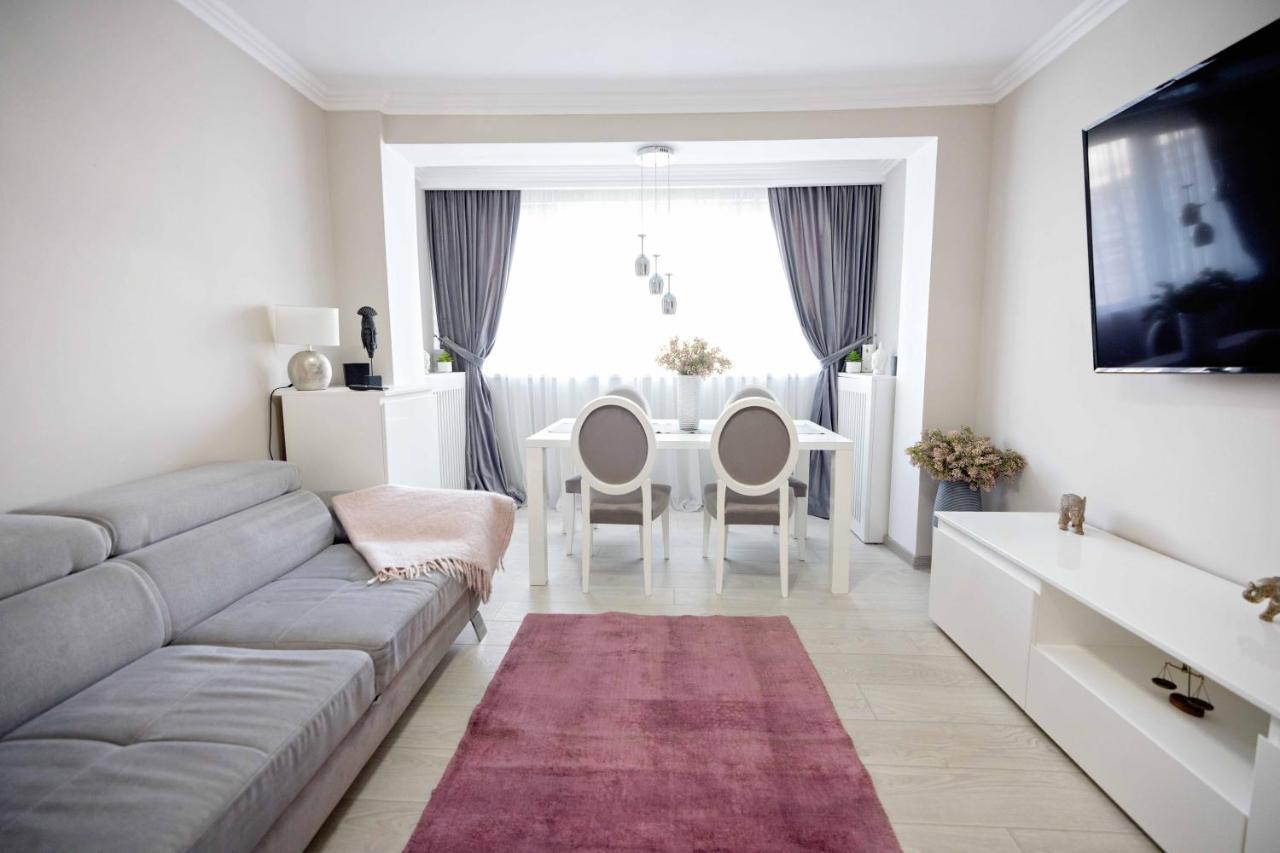 Joyful Apartment Timişoara Extérieur photo